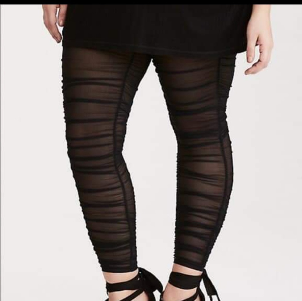 **ISO**Torrid Ruched Leggings, 4 or 5